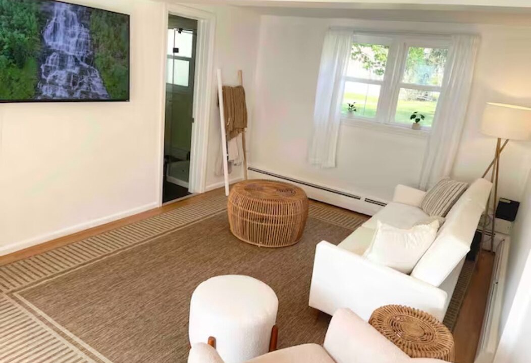 Photo of Livingroom in North Haven