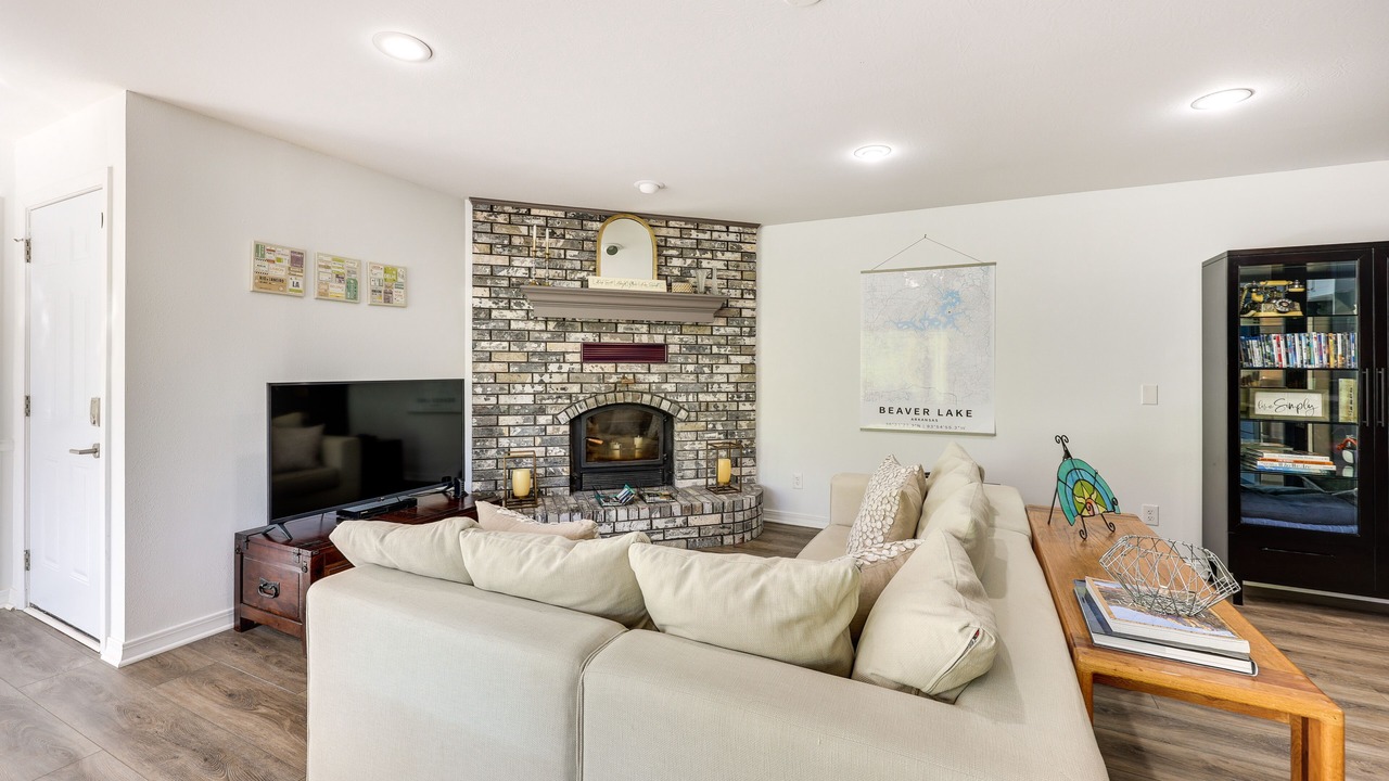Photo of Livingroom in Sylvan Shores