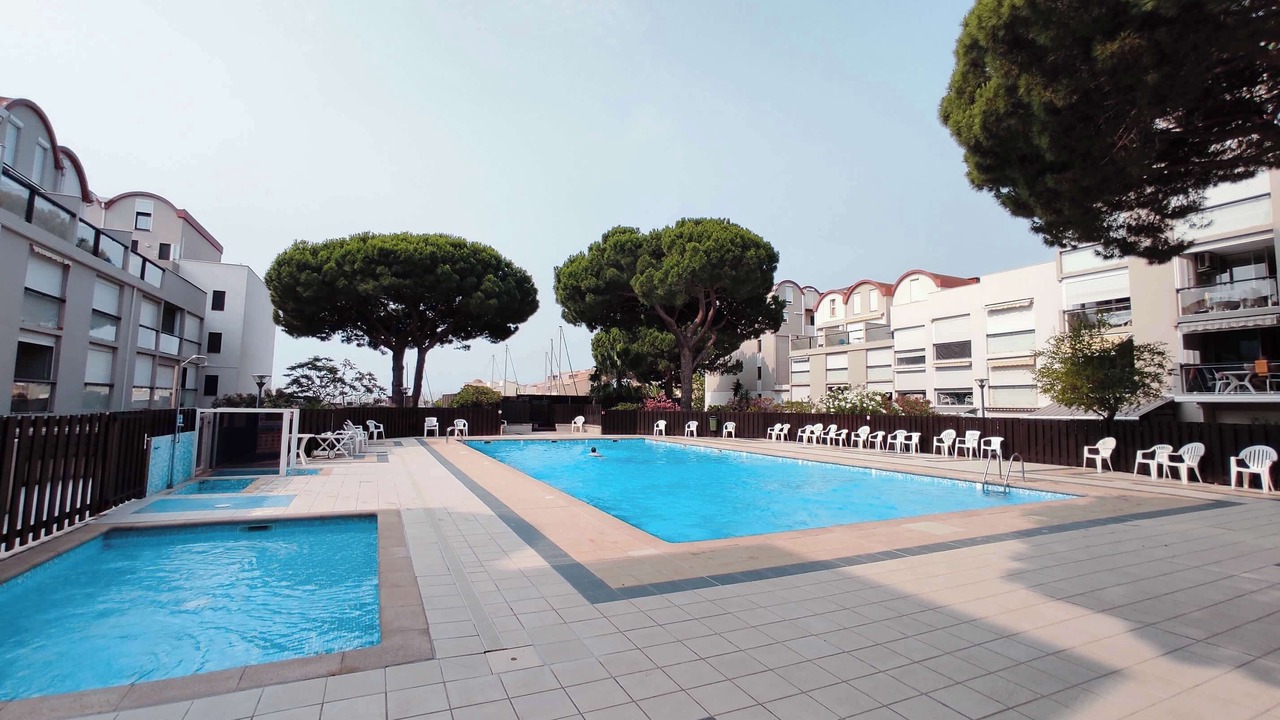 Photo of Outdoor in Port Rive Gauche