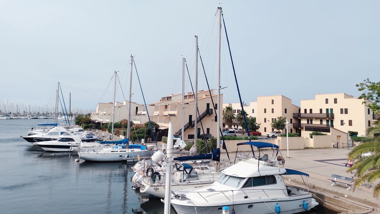Photo of Others in Port Rive Gauche