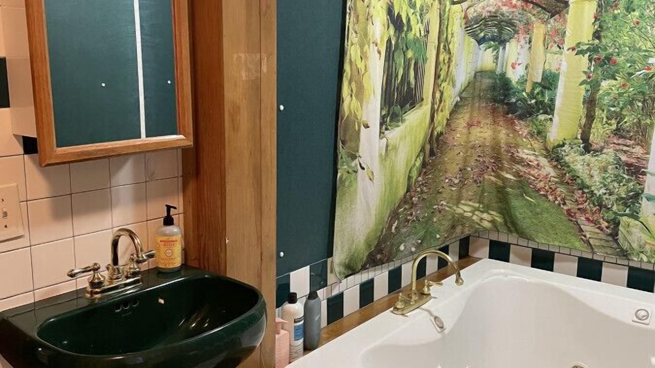Photo of Bathroom in Champaign