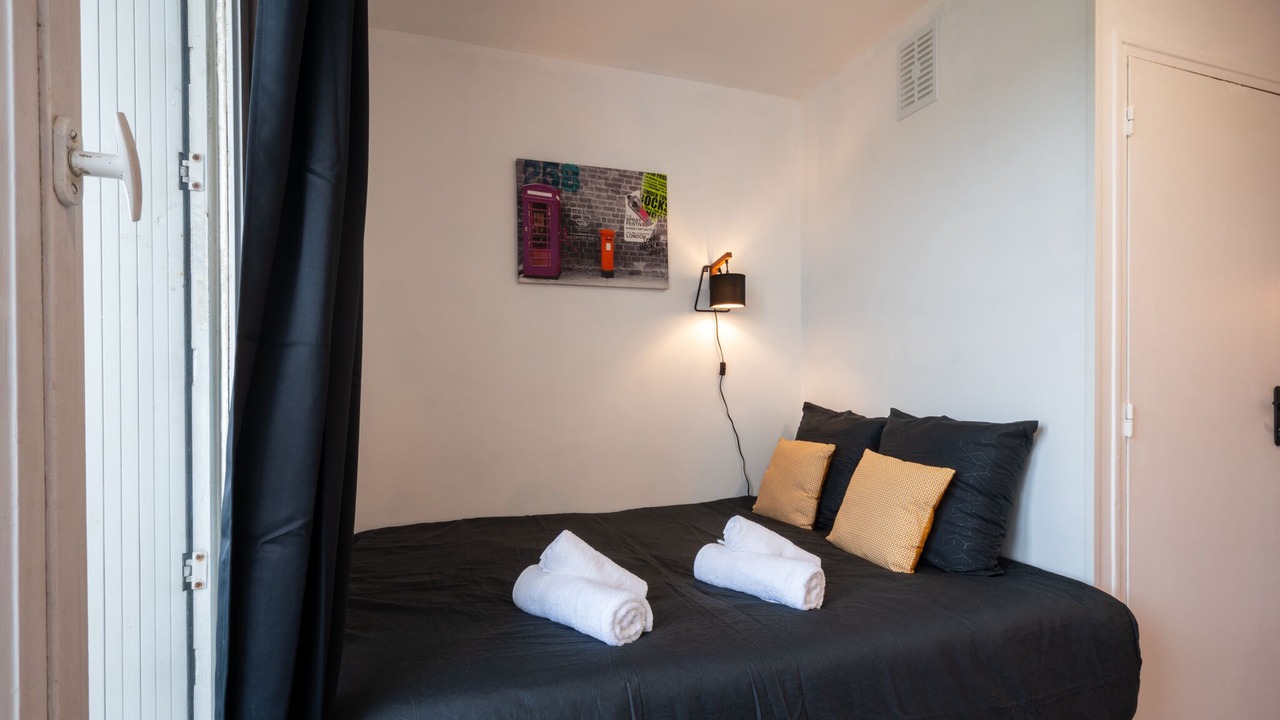 Photo of Bedroom in Evreux