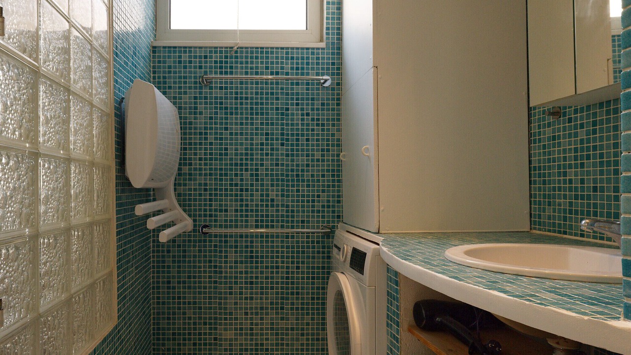 Photo of Bathroom in Comedie