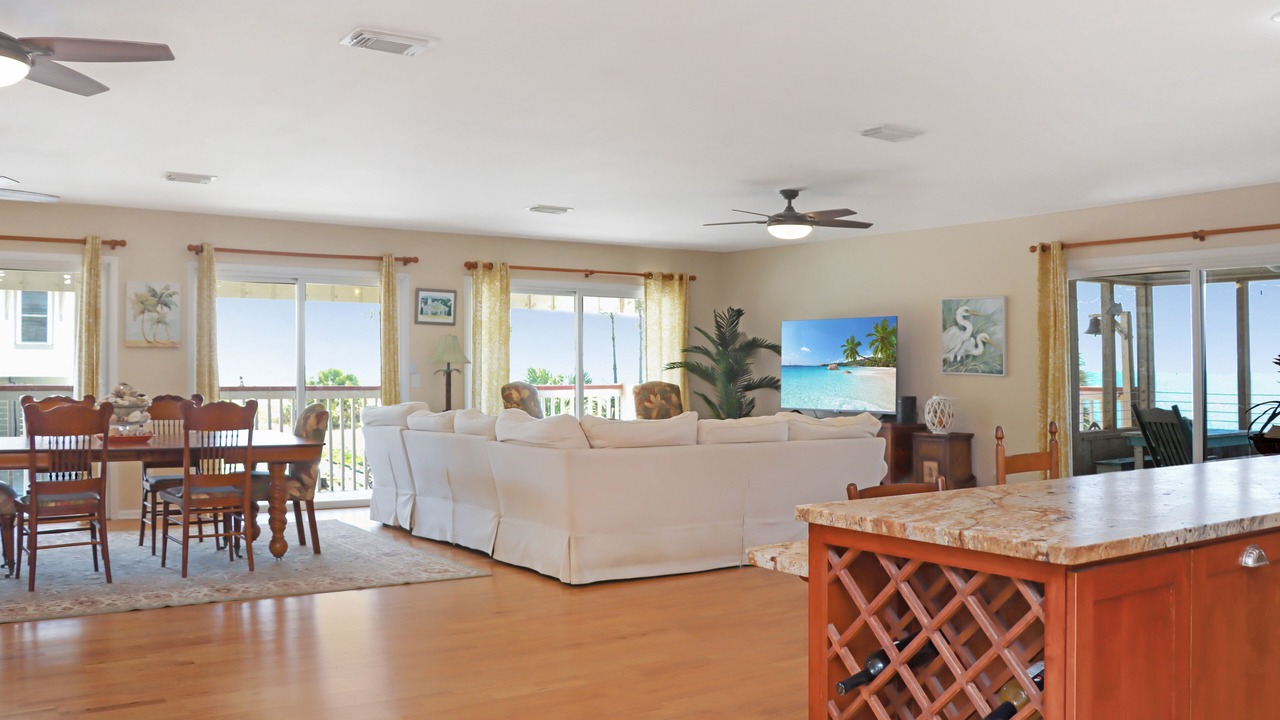 Photo of Livingroom in Indian Pass