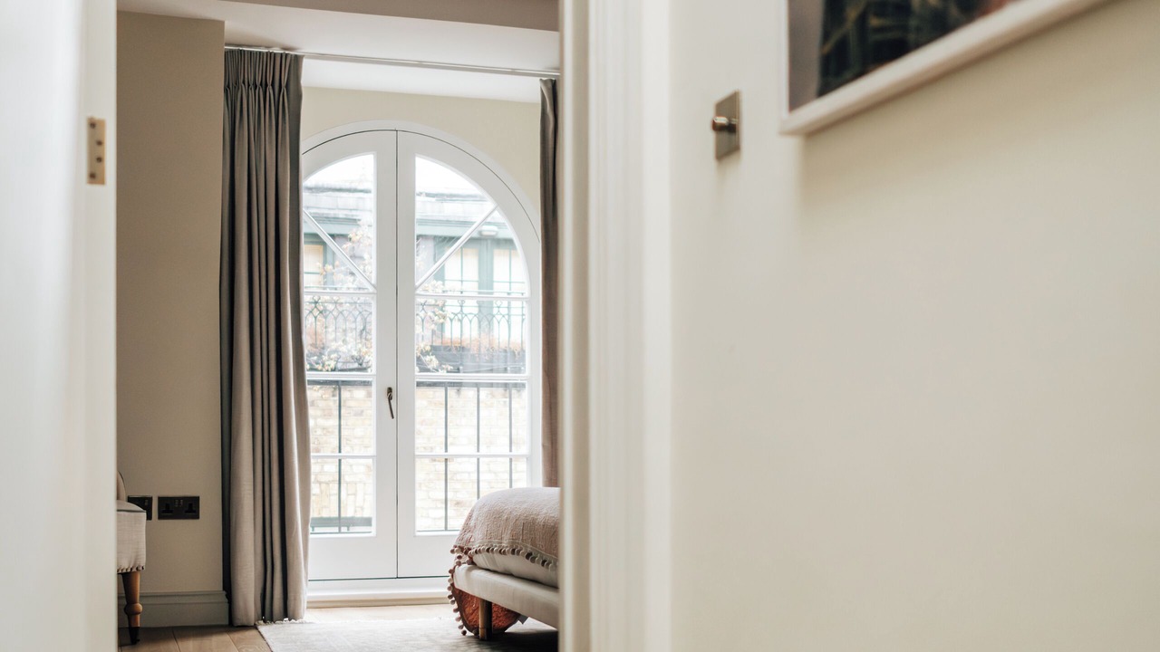 Photo of Others in Queen's Gate