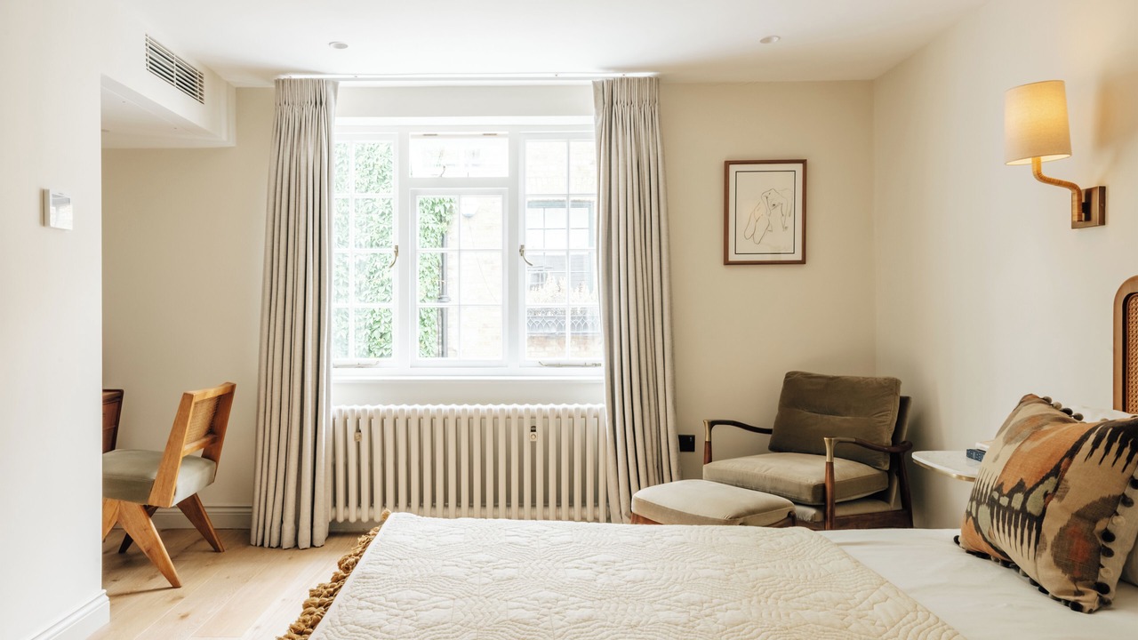 Photo of Others in Queen's Gate