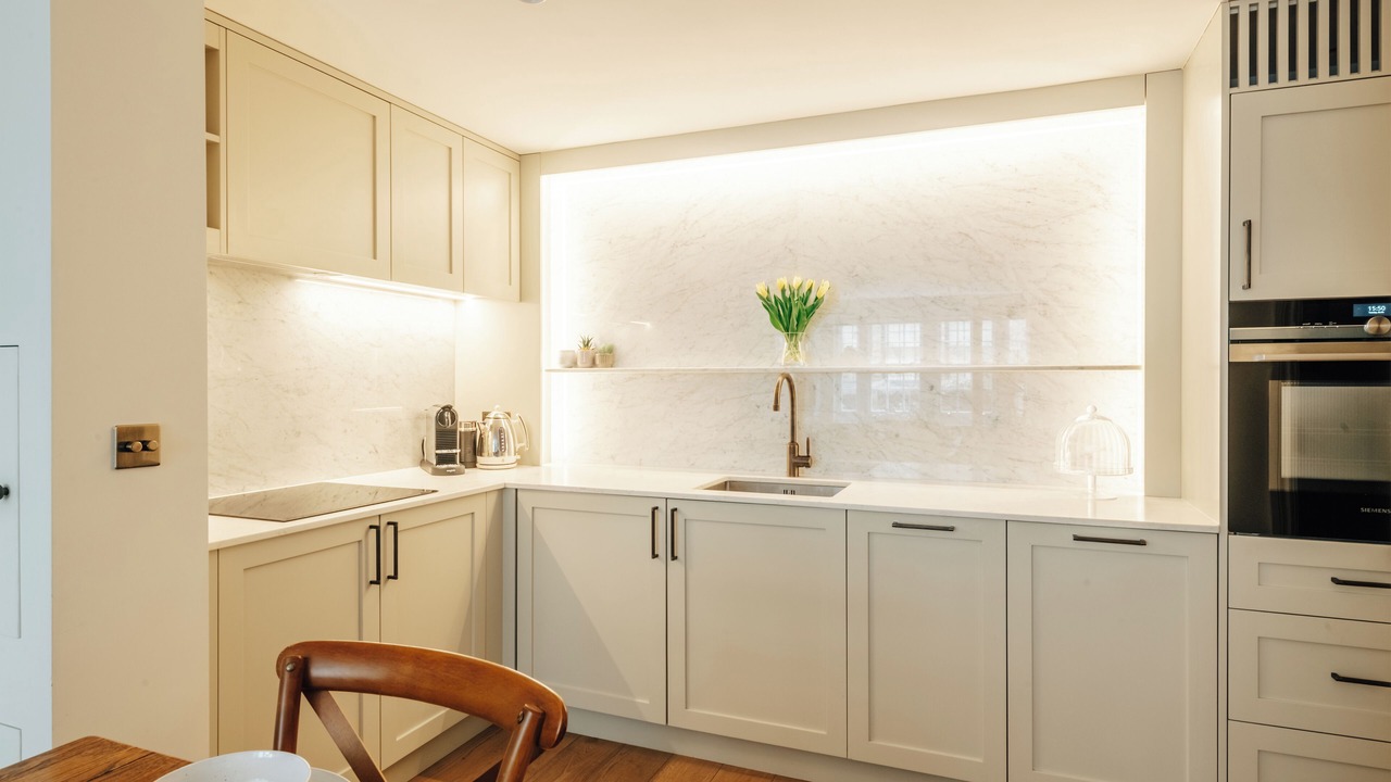 Photo of Others in Queen's Gate