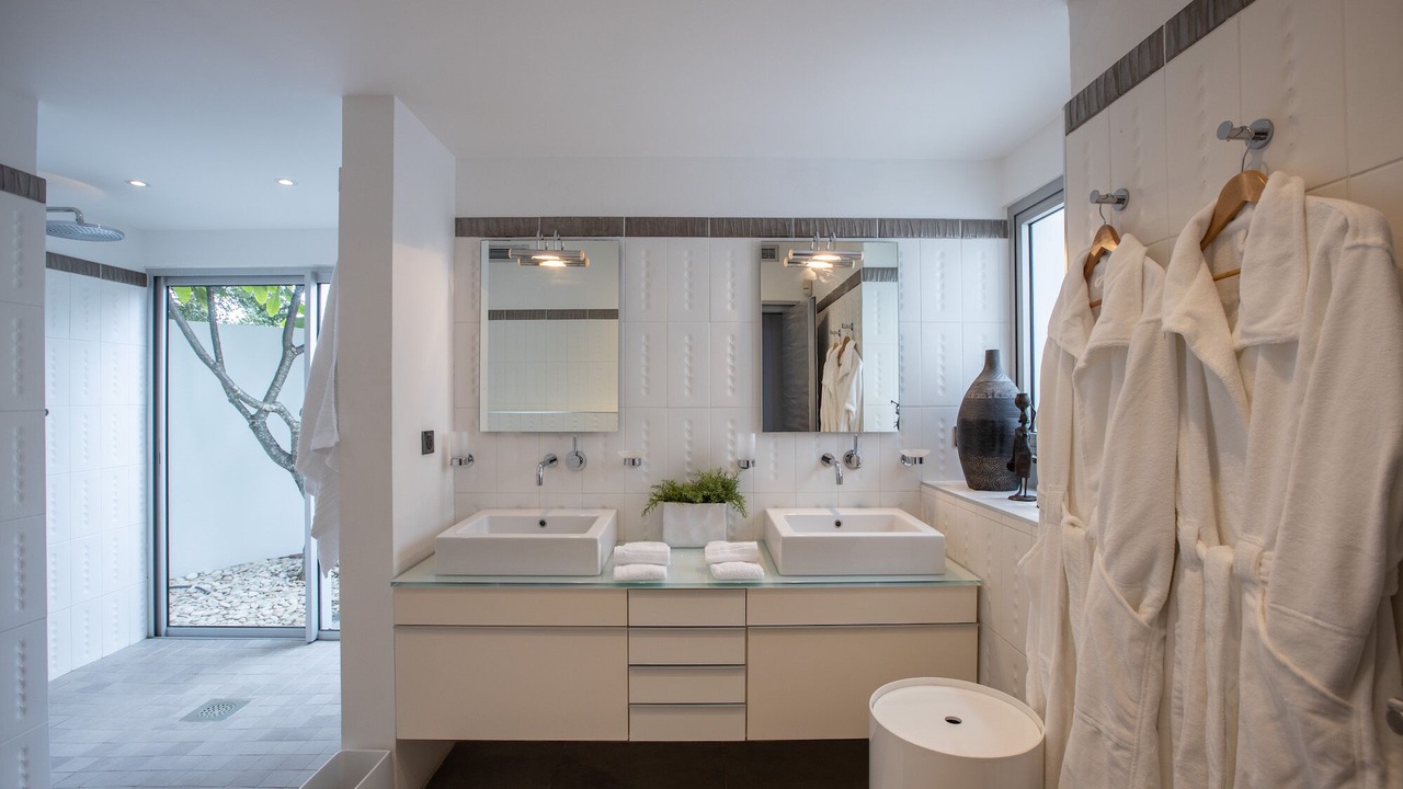 Photo of Bathroom in Les Terres Basses