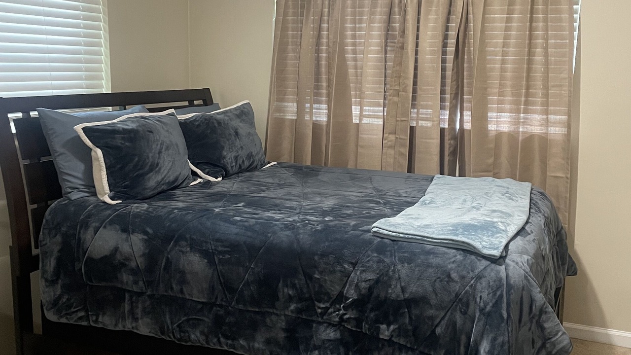 Photo of Bedroom in Ashley Oaks