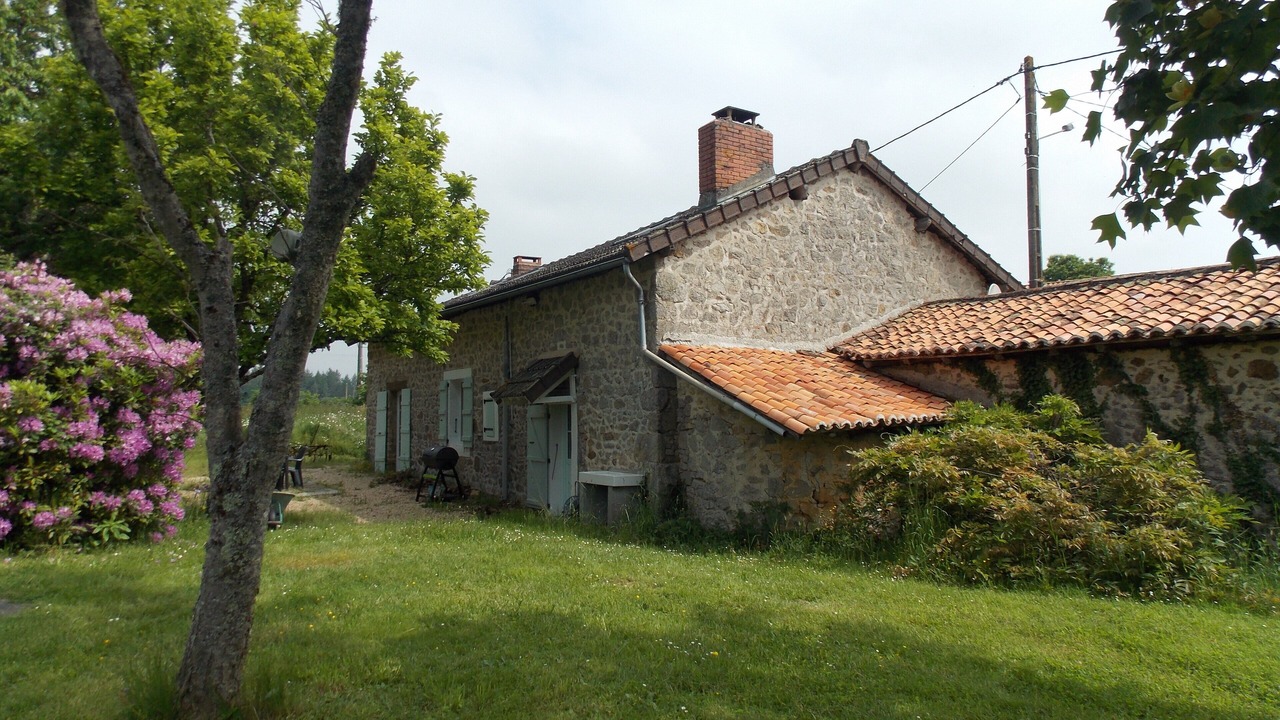 Photo of Outdoor in Maisonnais-sur-Tardoire