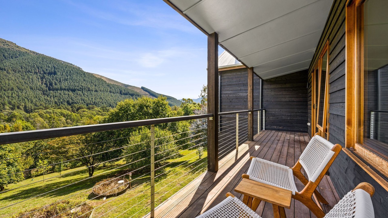 Photo of Patio Balcony in Wandiligong
