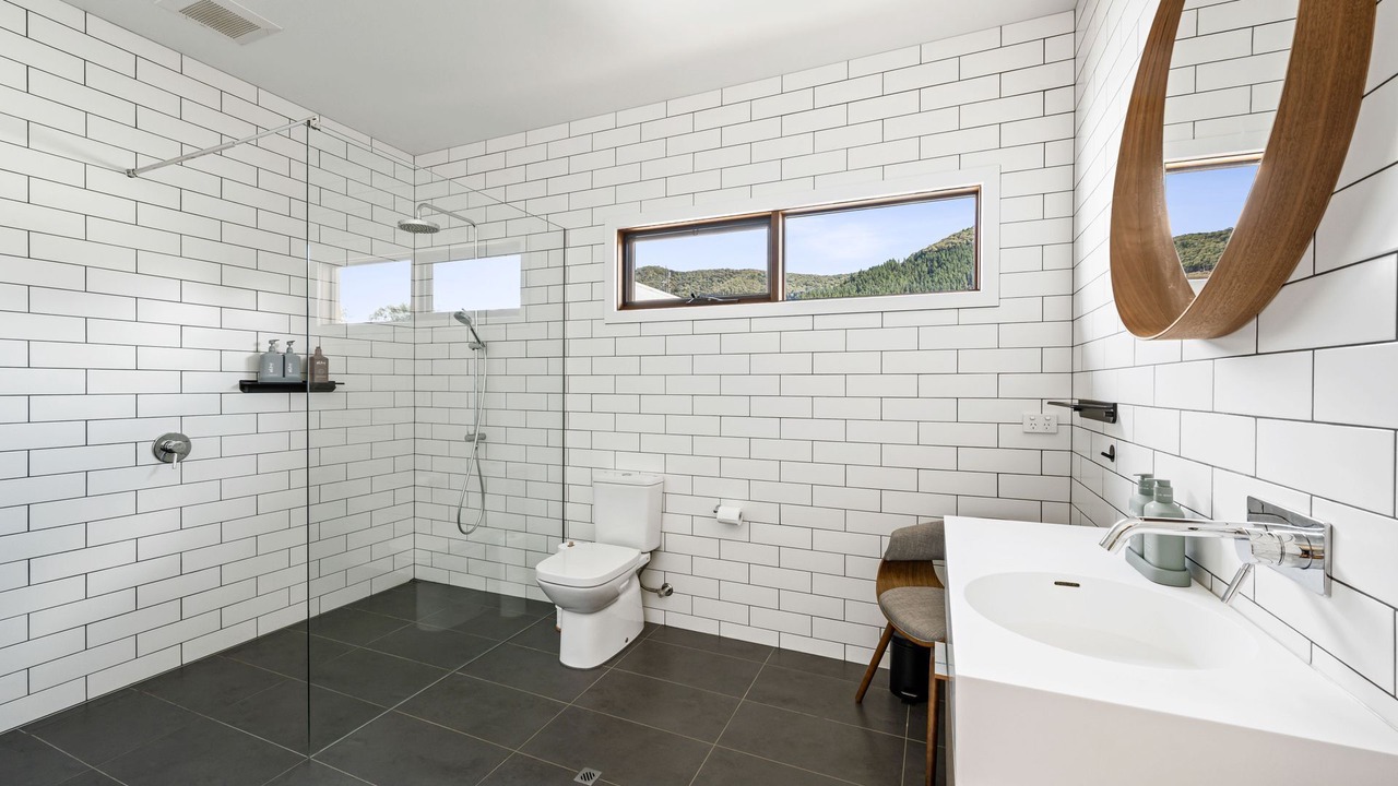 Photo of Bathroom in Wandiligong