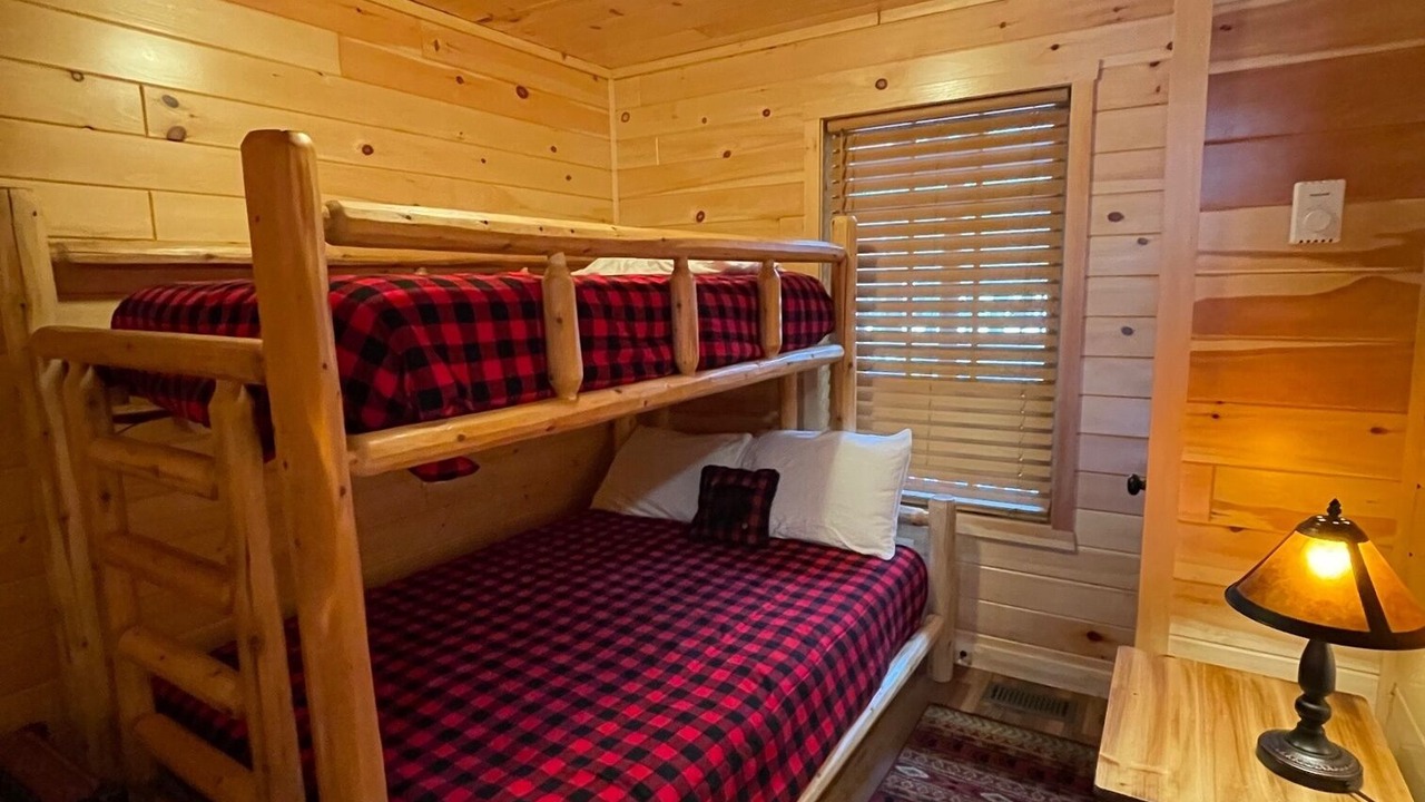 Photo of Bedroom in Town of Webb