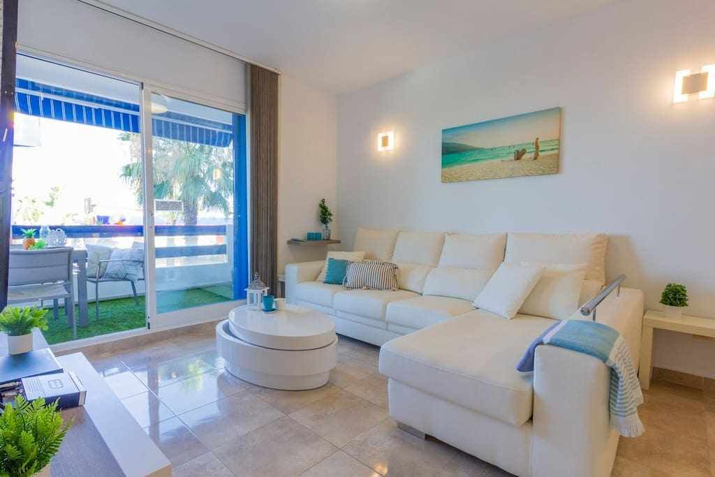 Photo of Livingroom in Flamenca Beach