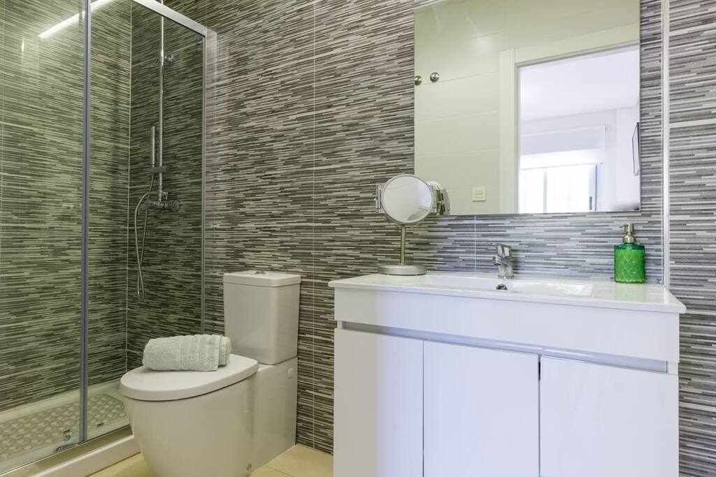 Photo of Bathroom in La Florida