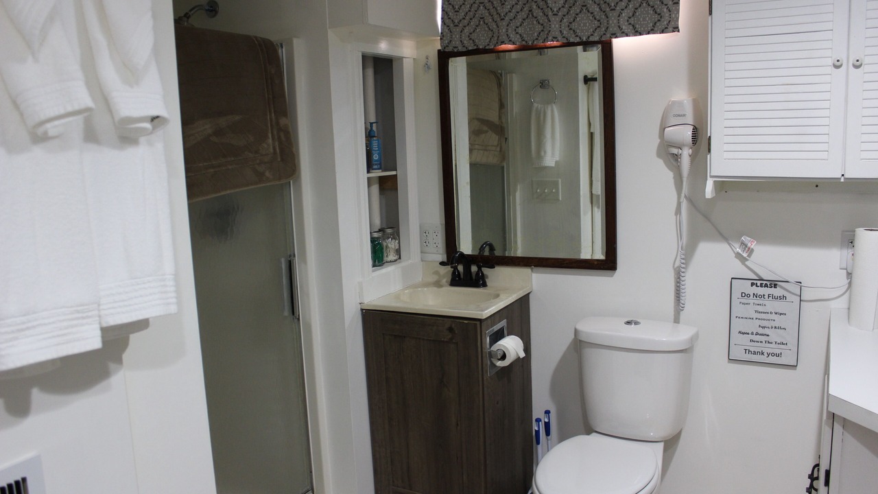Photo of Bathroom in Kingsley