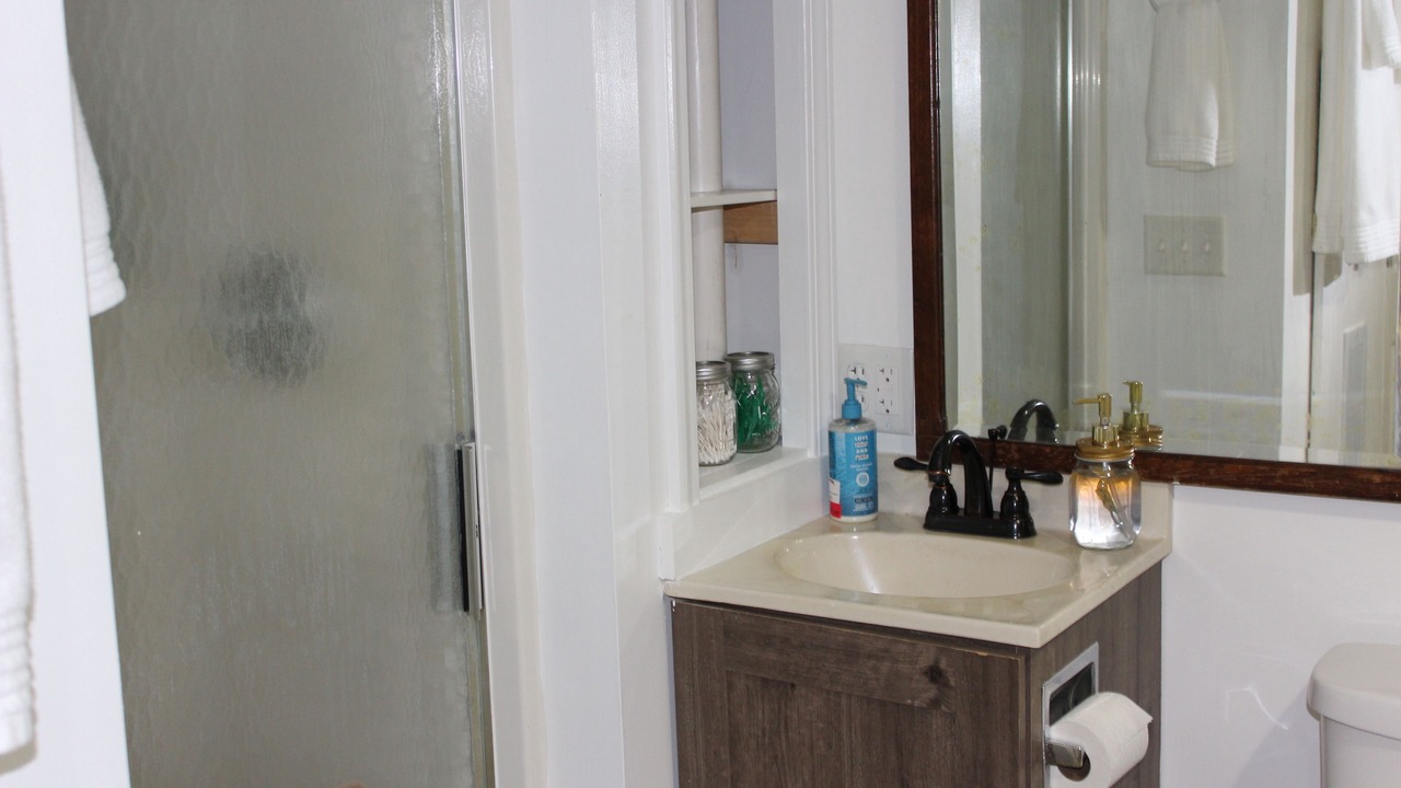 Photo of Bathroom in Kingsley
