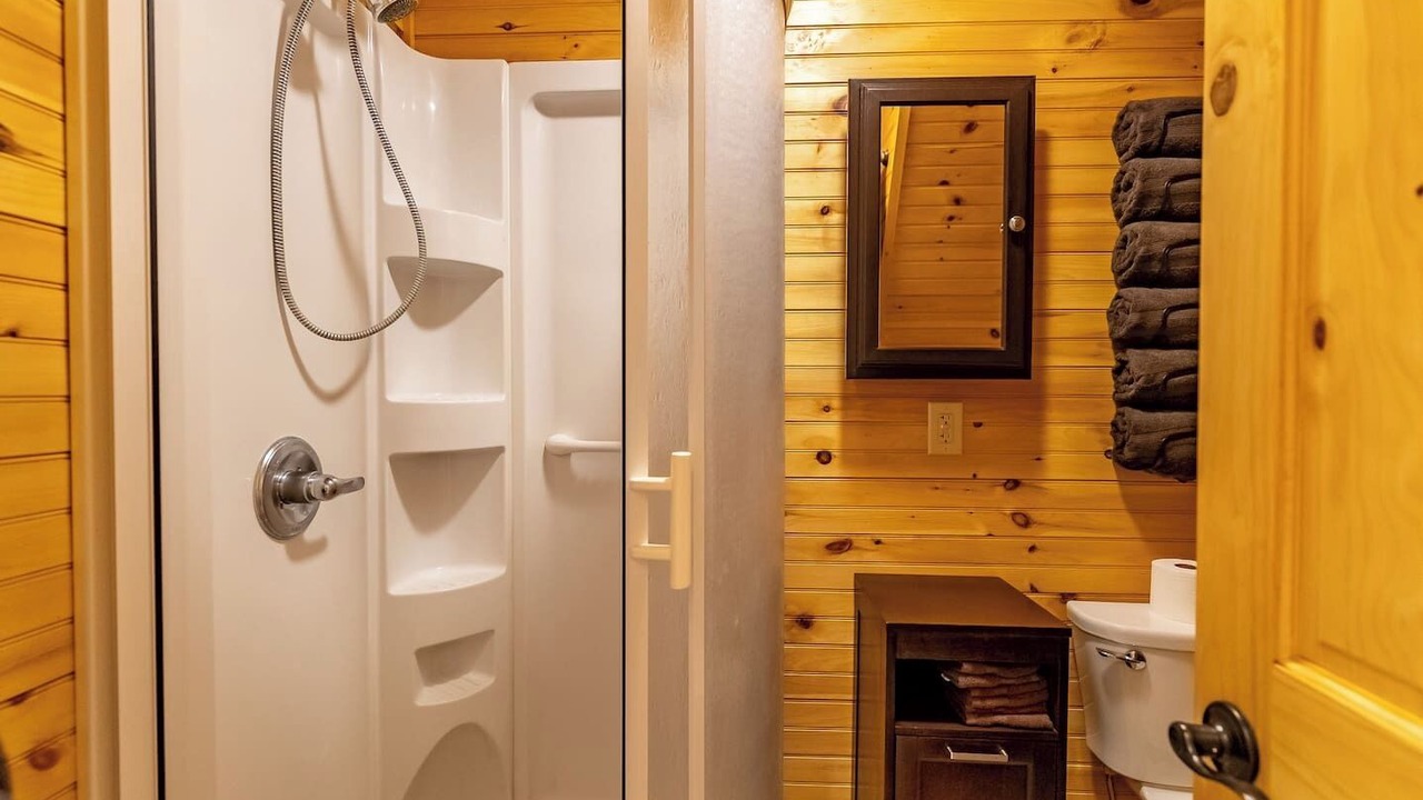 Photo of Bathroom in Fort Payne