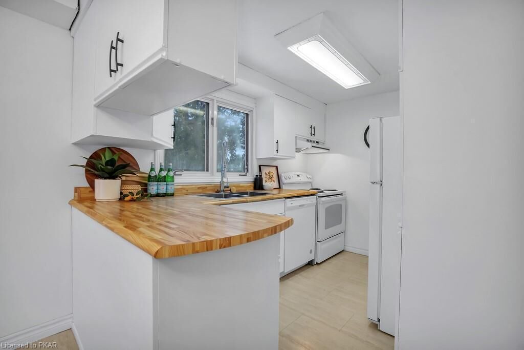 Photo of Kitchen in Fenelon Falls