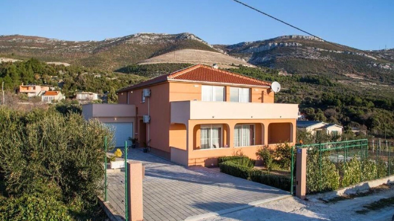 Photo of Outdoor in Rudine