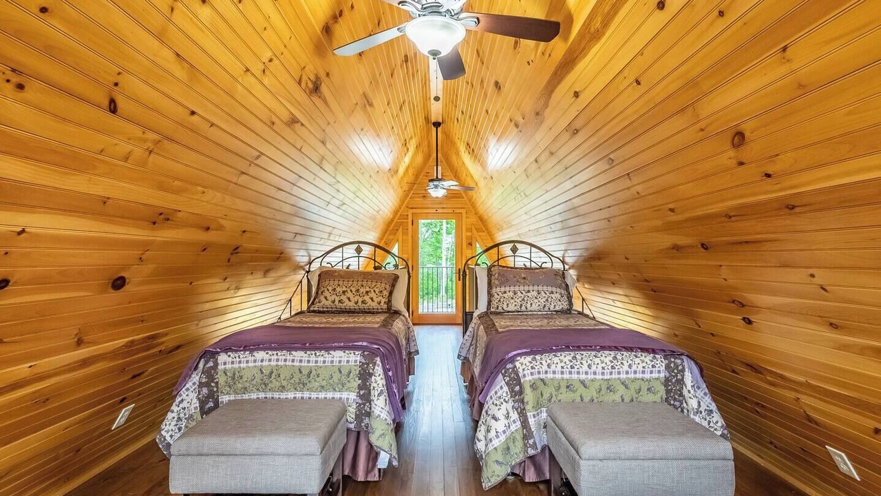 Photo of Bedroom in Cedar Bluff