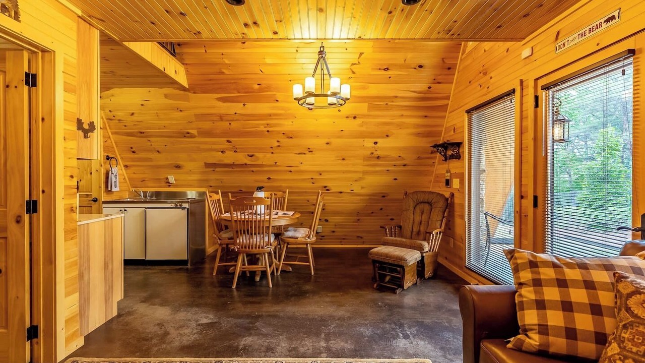 Photo of Livingroom in Cedar Bluff
