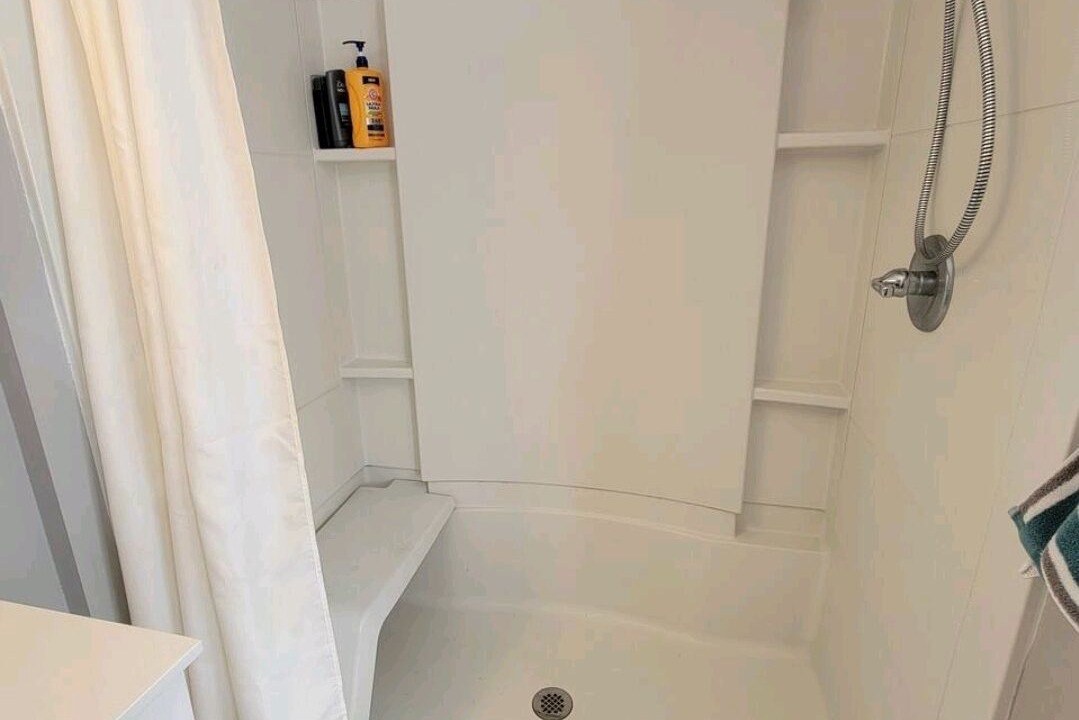 Photo of Bathroom in Oakland Park