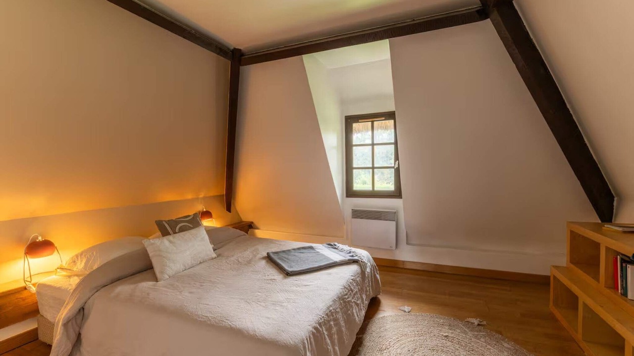 Photo of Bedroom in Ablon