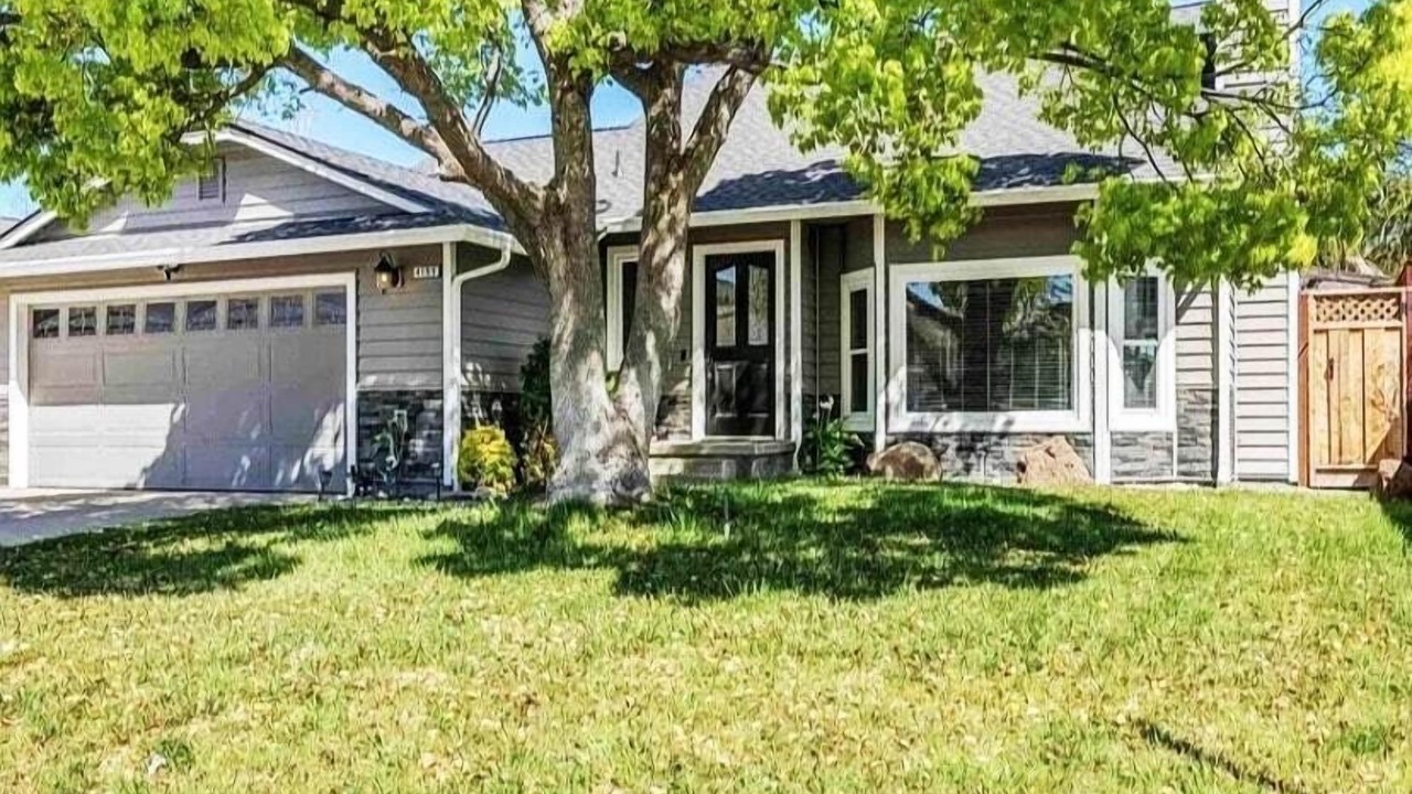 Photo of Outdoor in Oakley