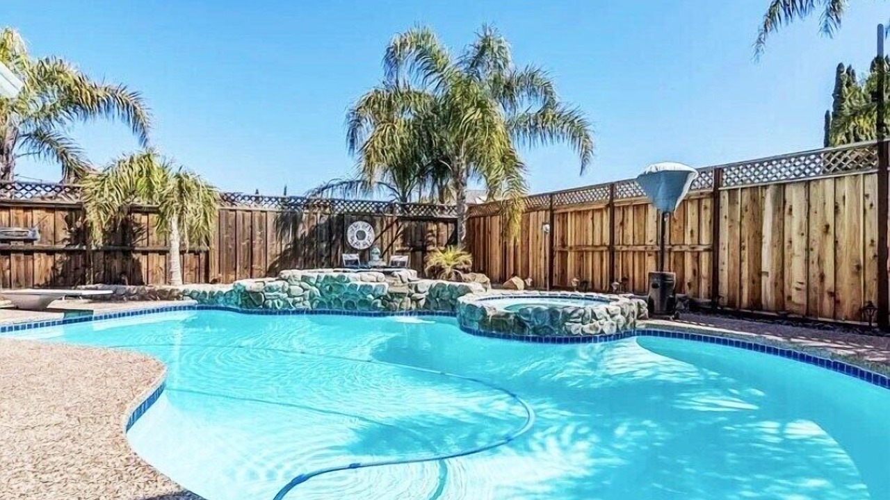 Photo of Outdoor in Oakley