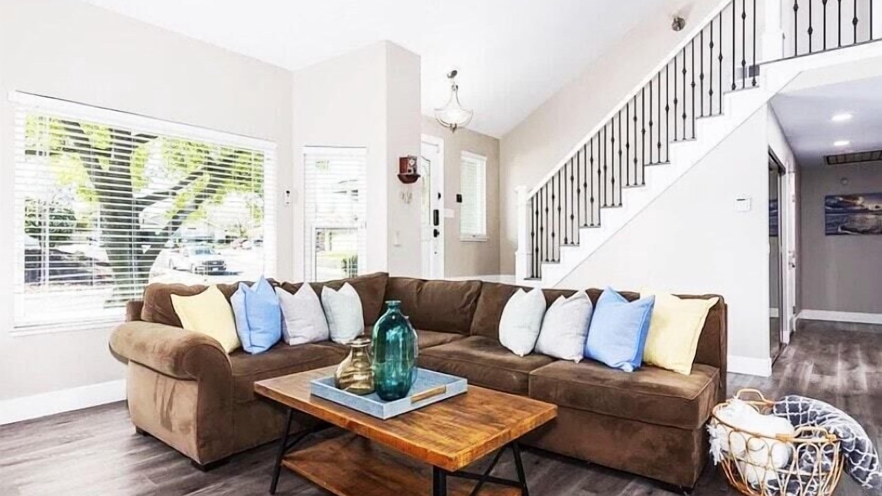 Photo of Others in Oakley