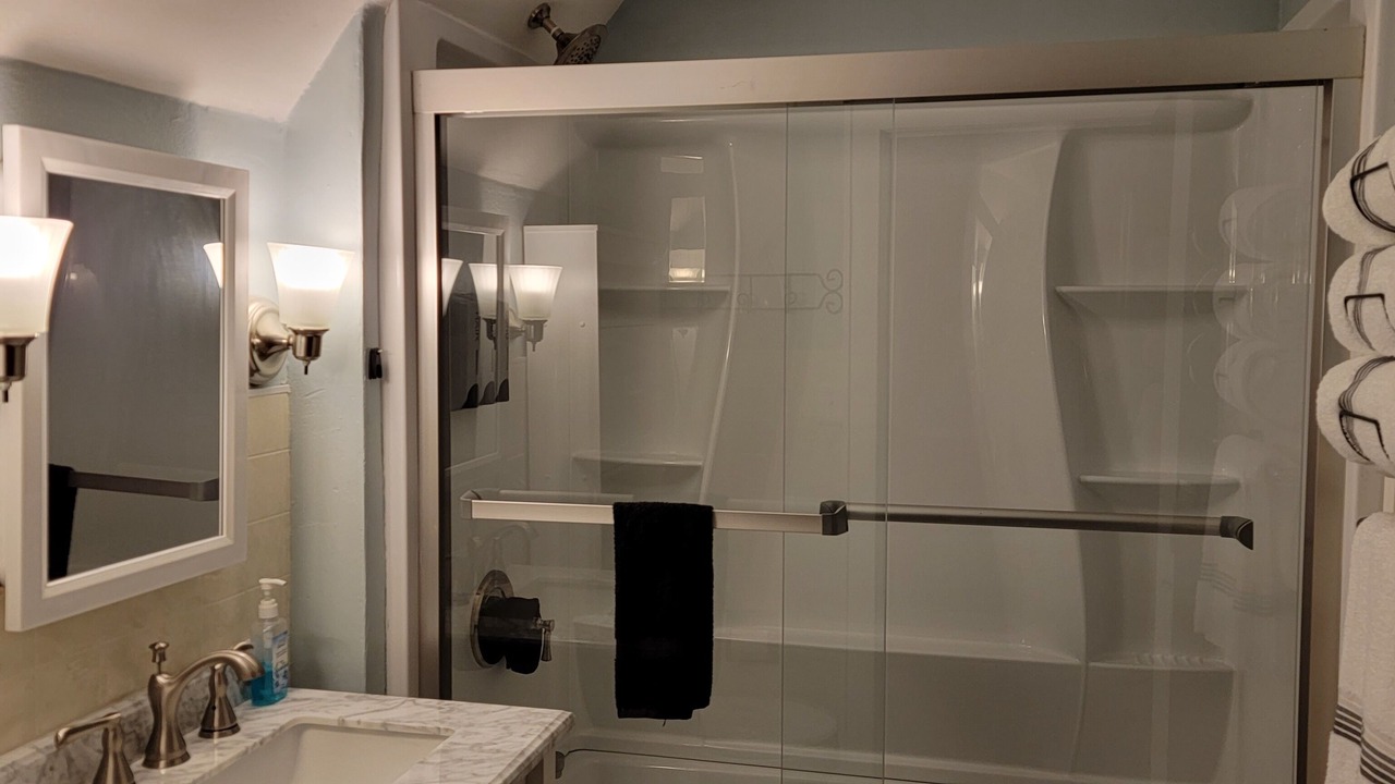 Photo of Bathroom in Menasha