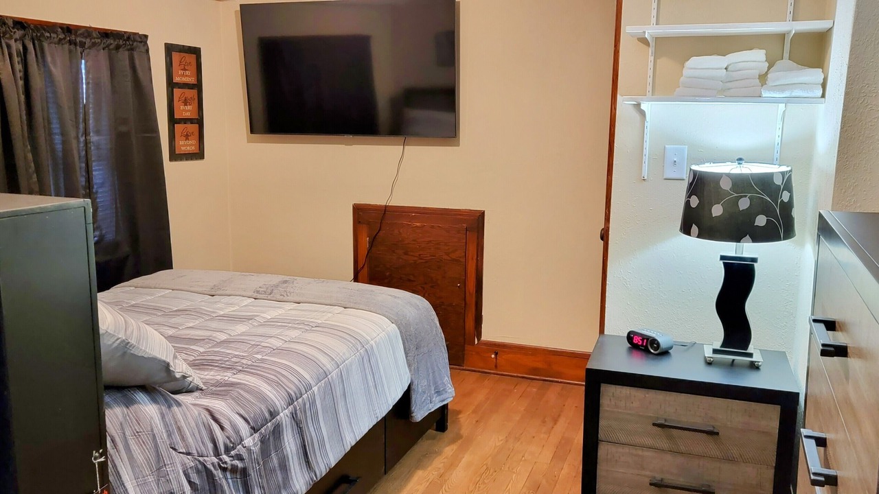 Photo of Bedroom in Menasha