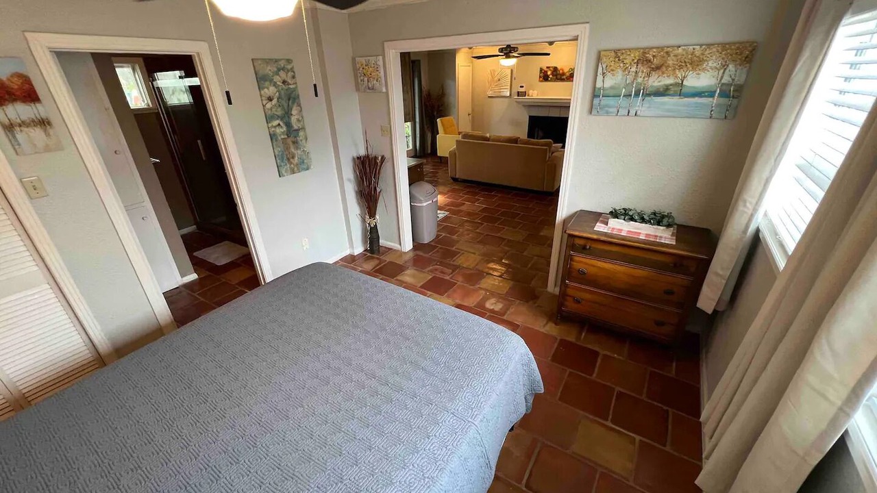 Photo of Bedroom in Bay Area