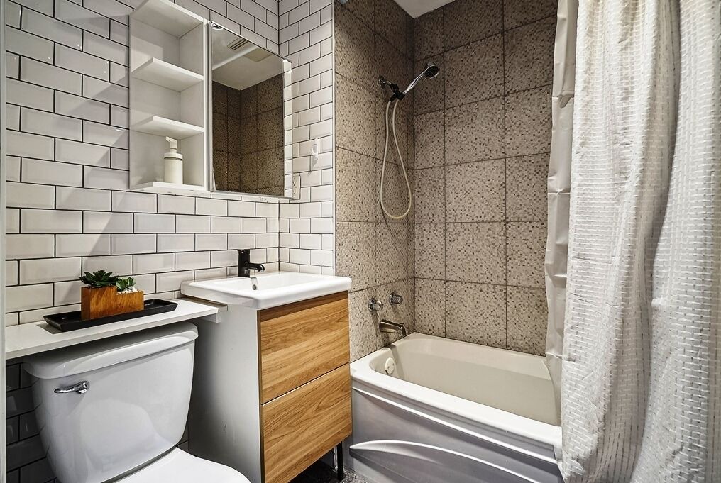 Photo of Bathroom in Hochelaga-Maisonneuve