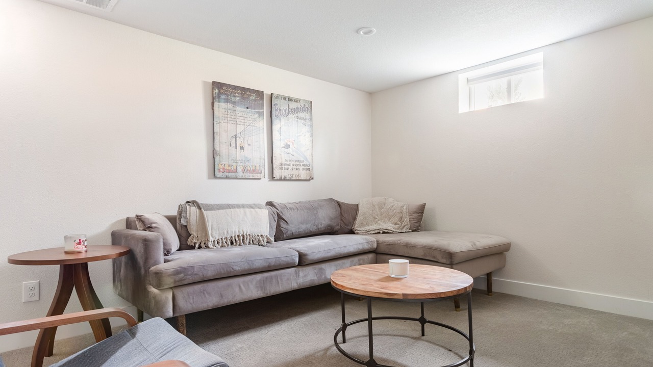 Photo of Livingroom in Northeast Park Hill