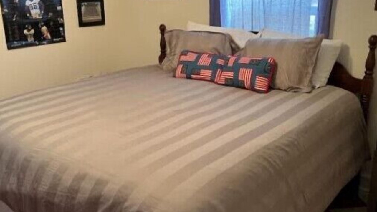 Photo of Bedroom in Appling