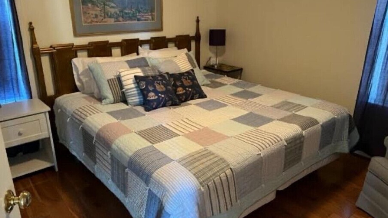 Photo of Bedroom in Appling