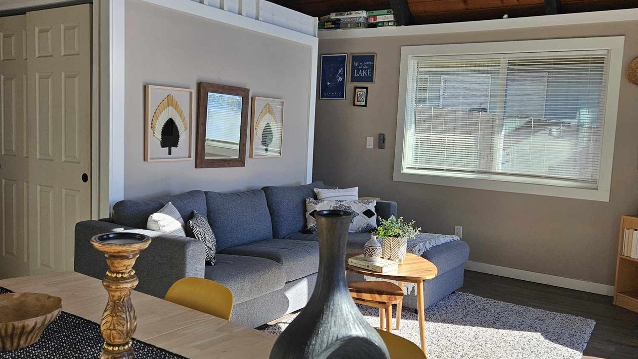 Photo of Livingroom in Matlock