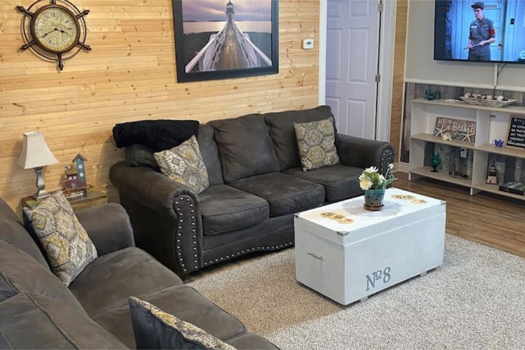 Photo of Livingroom in Thedford