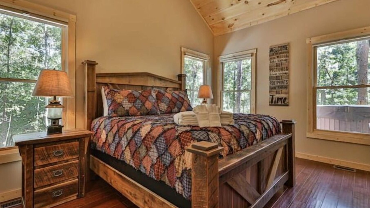 Photo of Bedroom in Eagle Mountain