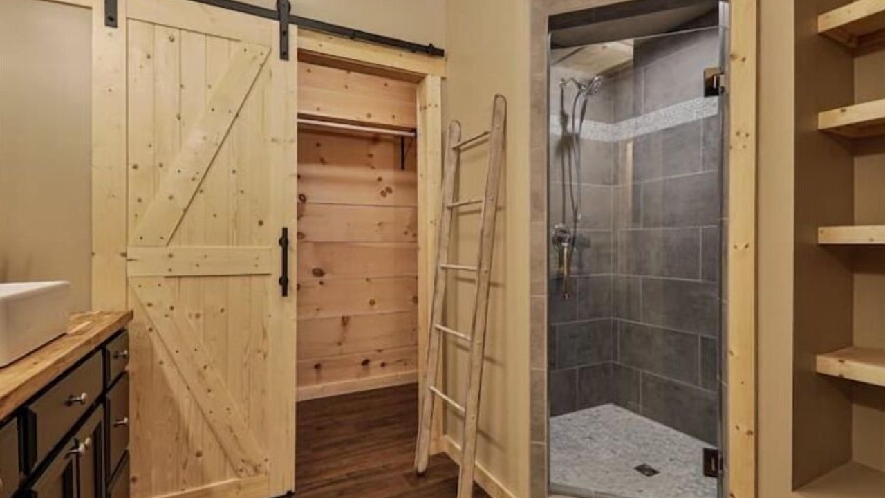 Photo of Bathroom in Eagle Mountain