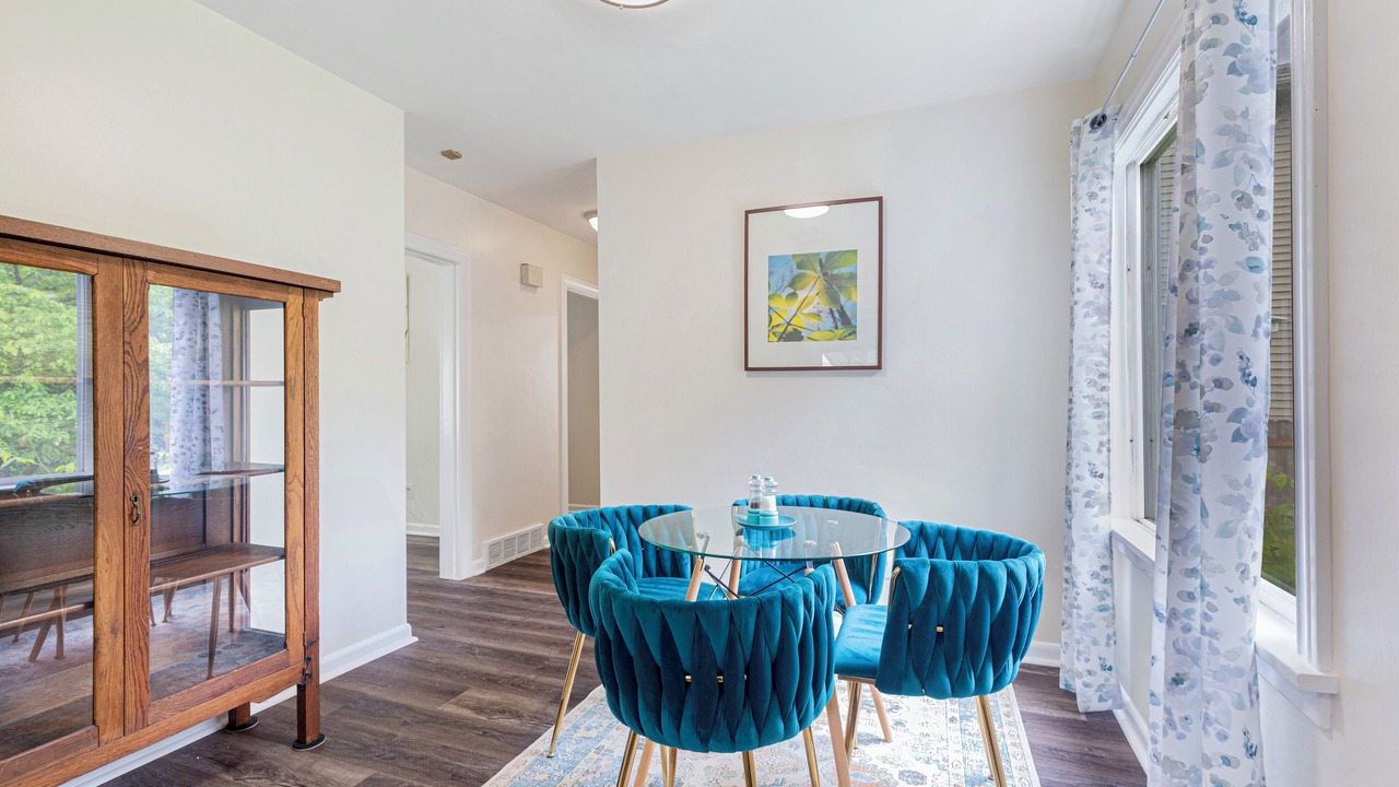 Photo of Others in Bryn Mawr-Skyway