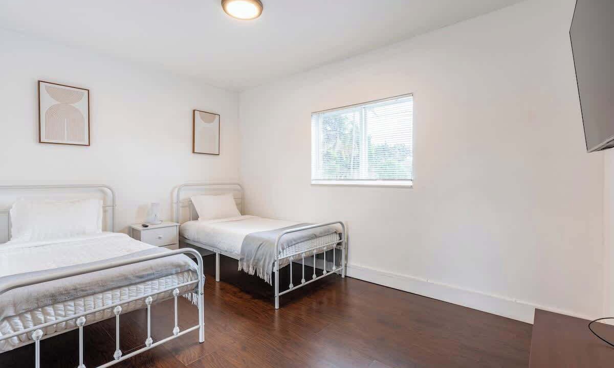 Photo of Bedroom in Coral Terrace