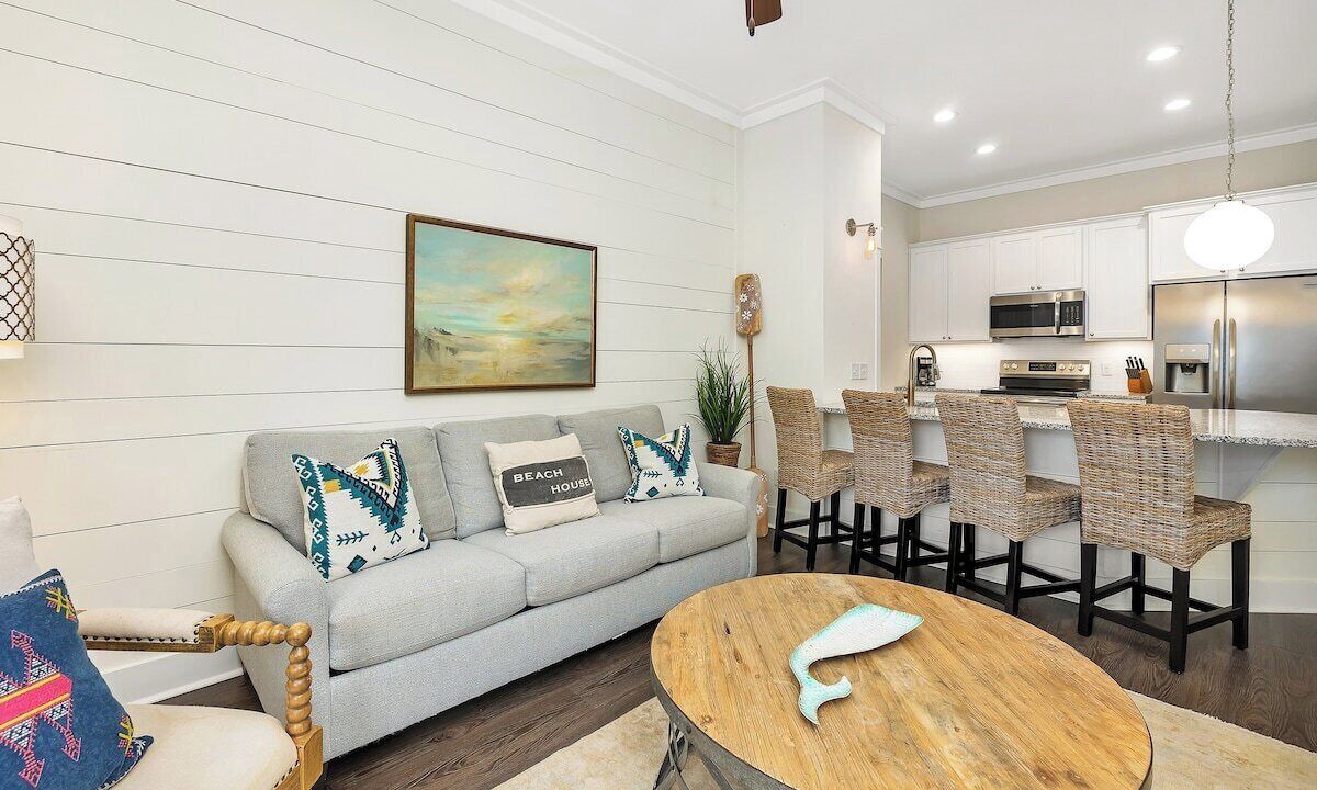 Photo of Livingroom in King City