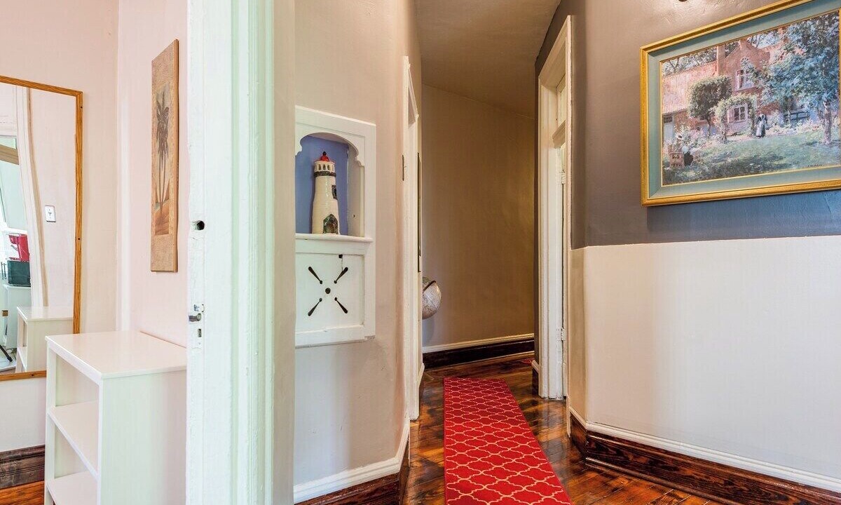 Photo of Others in The Gate