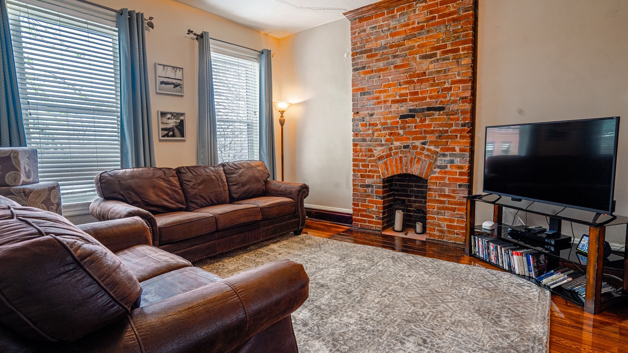 Photo of Livingroom in The Gate