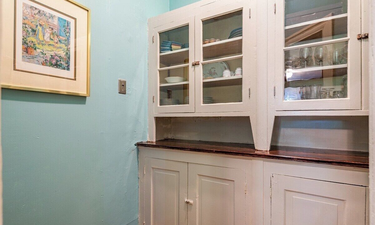 Photo of Others in The Gate