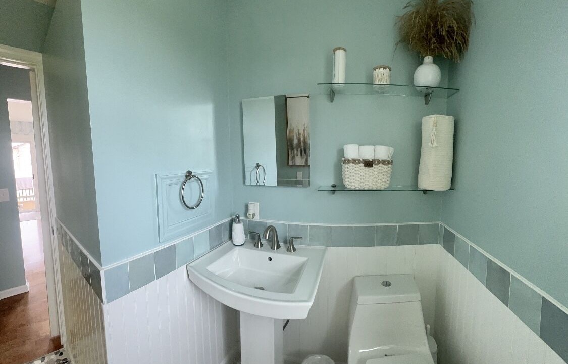 Photo of Bathroom in Rodanthe