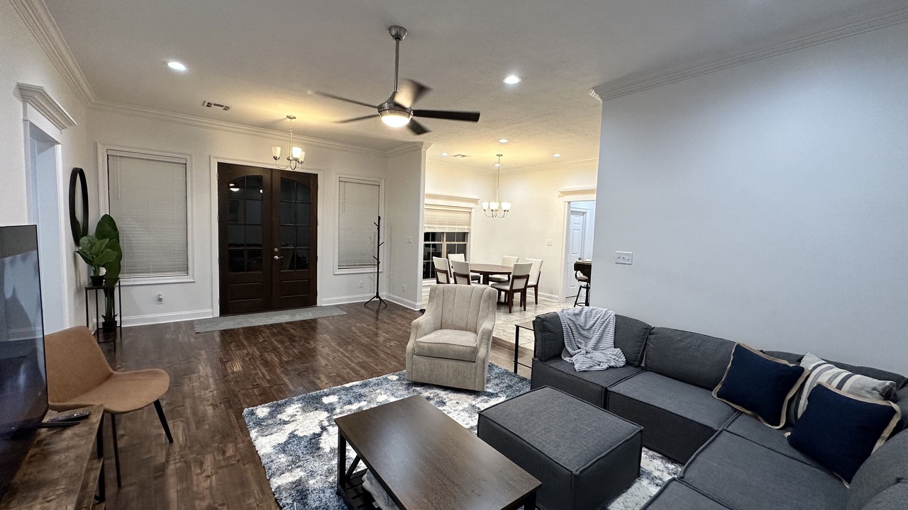 Photo of Livingroom in Sulphur